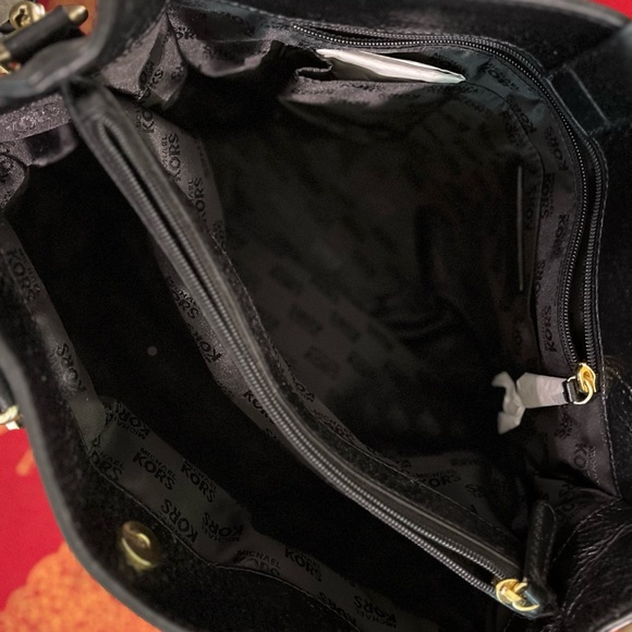 Michael Kors Hamilton Large Pebble Grain Black Leather EW Tote Retail $3… - Picture 4 of 13